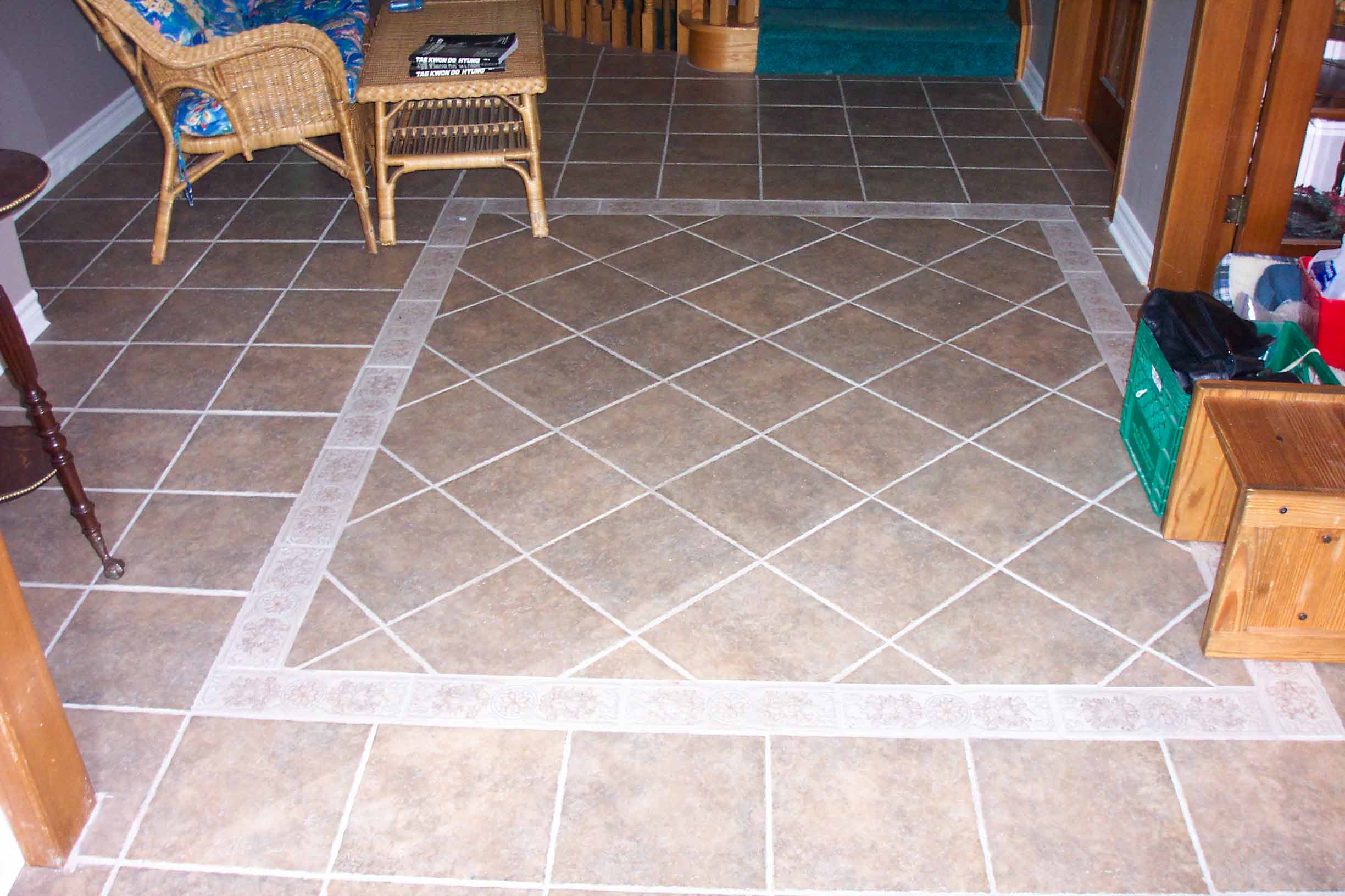 Ideas for Tile Floor Patterns | eHow.com